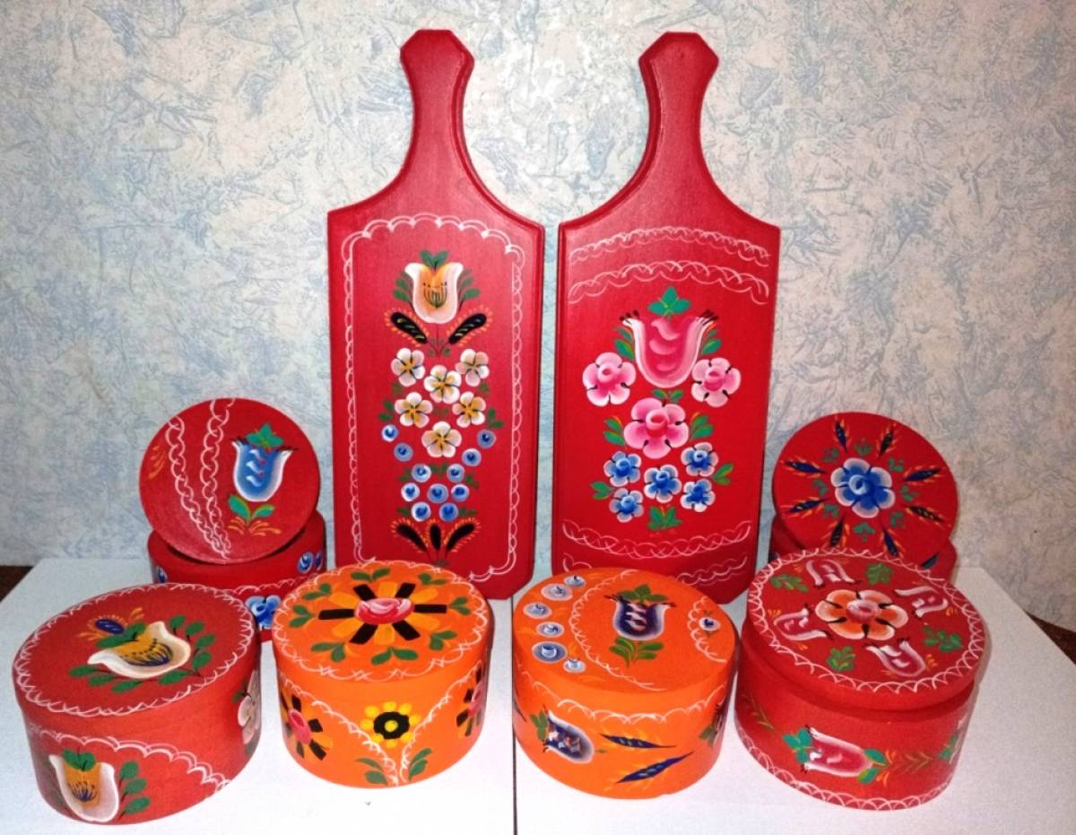 Ярким по красному